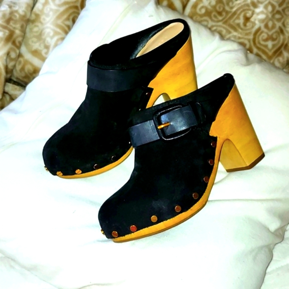 Veronica Beard Clogs